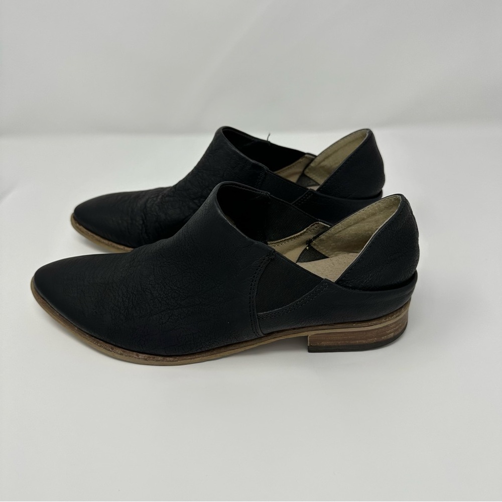 Free People Azalea style 6718 Black Leather Booties Size 37 (W 6.5) Low heel